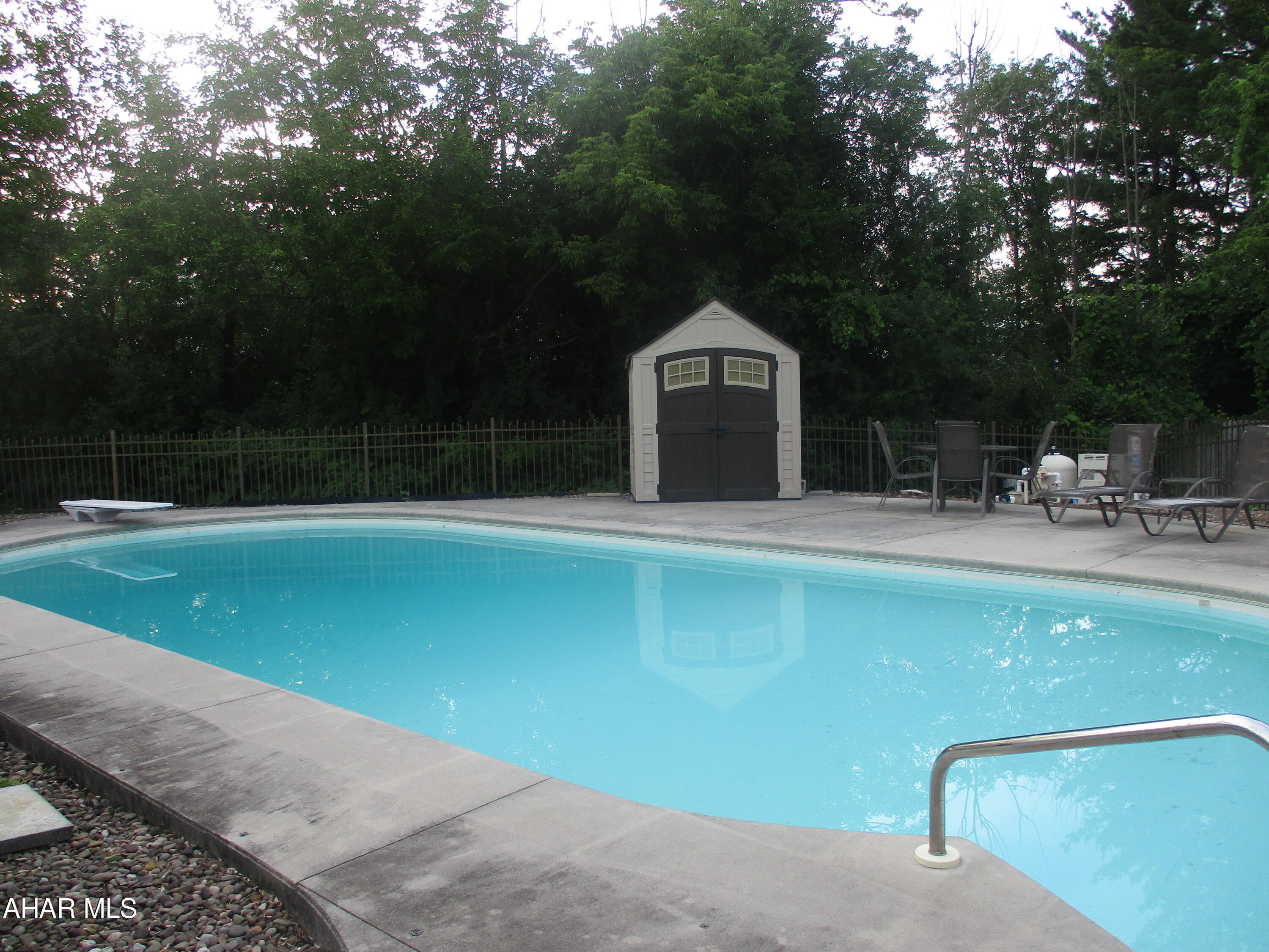 Holliday Heights - Residential