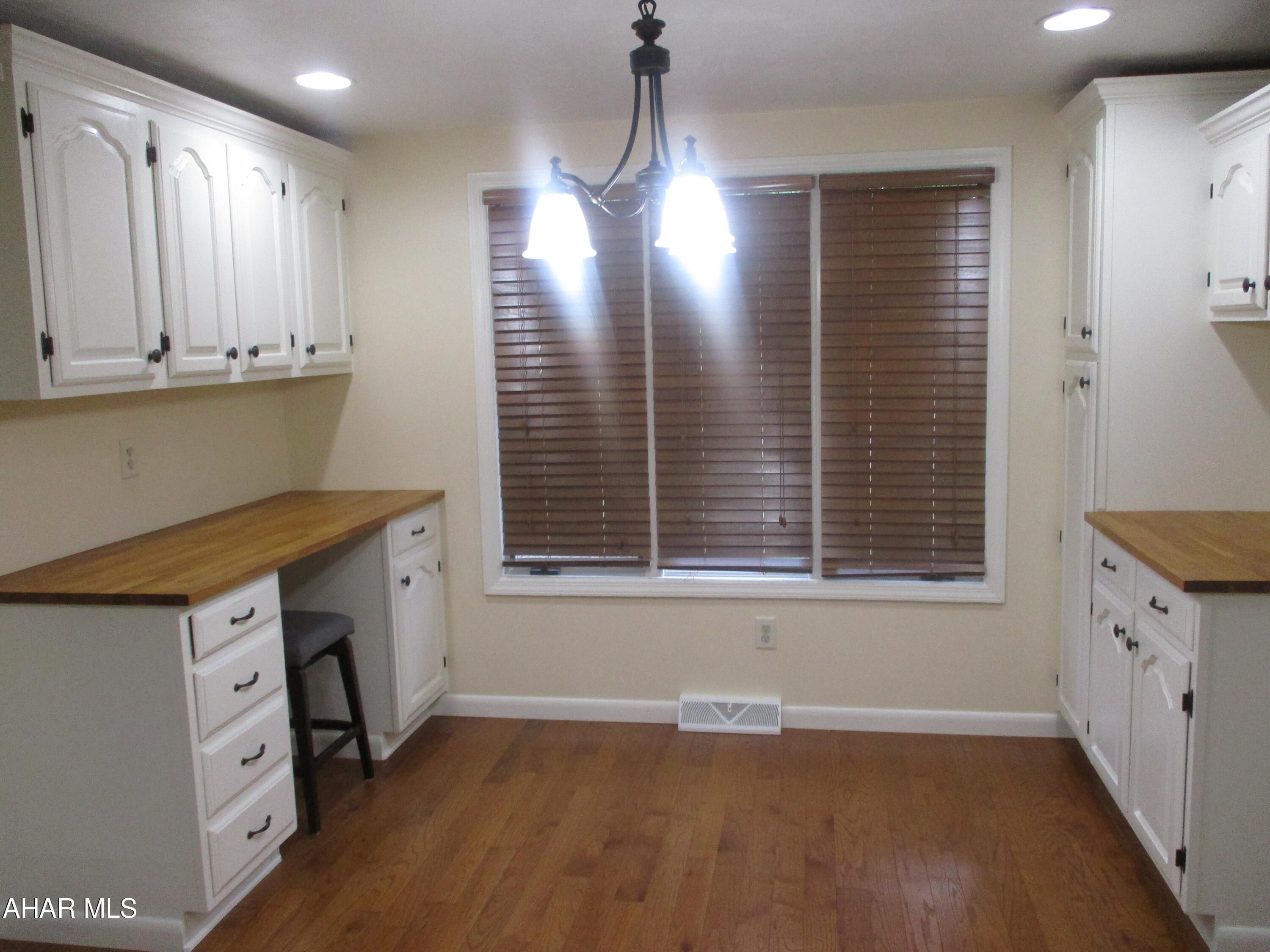 Holliday Heights - Residential