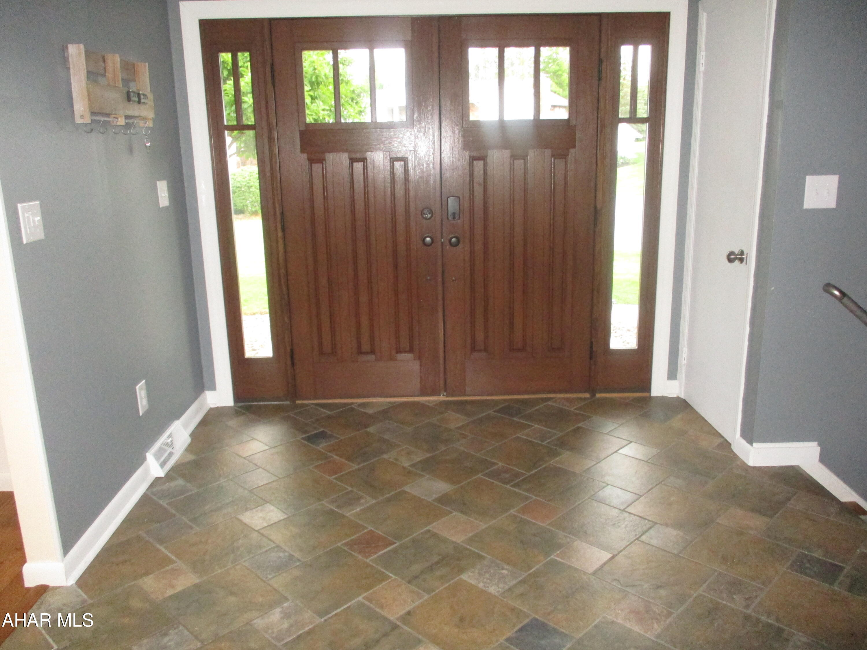 Holliday Heights - Residential