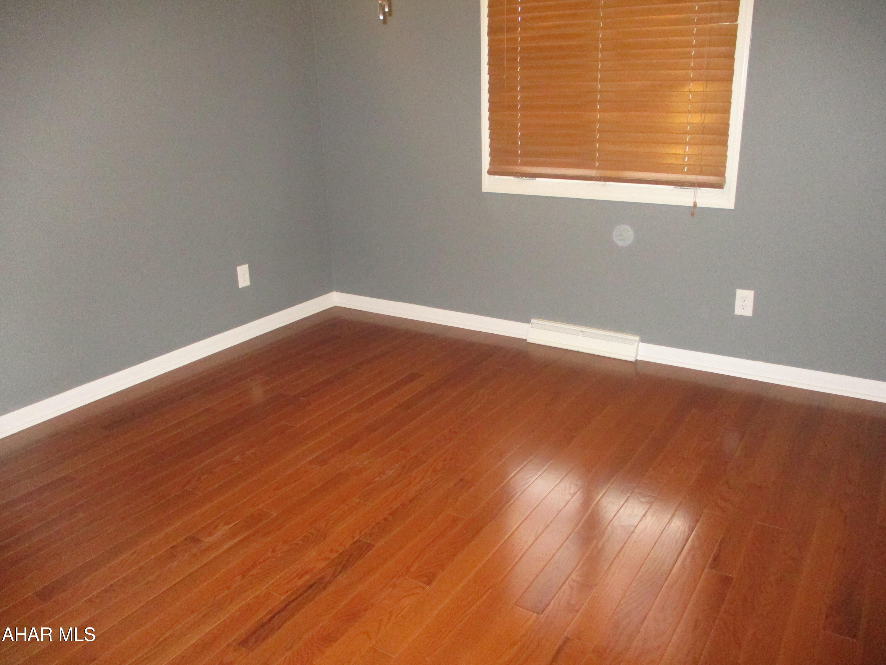 Holliday Heights - Residential