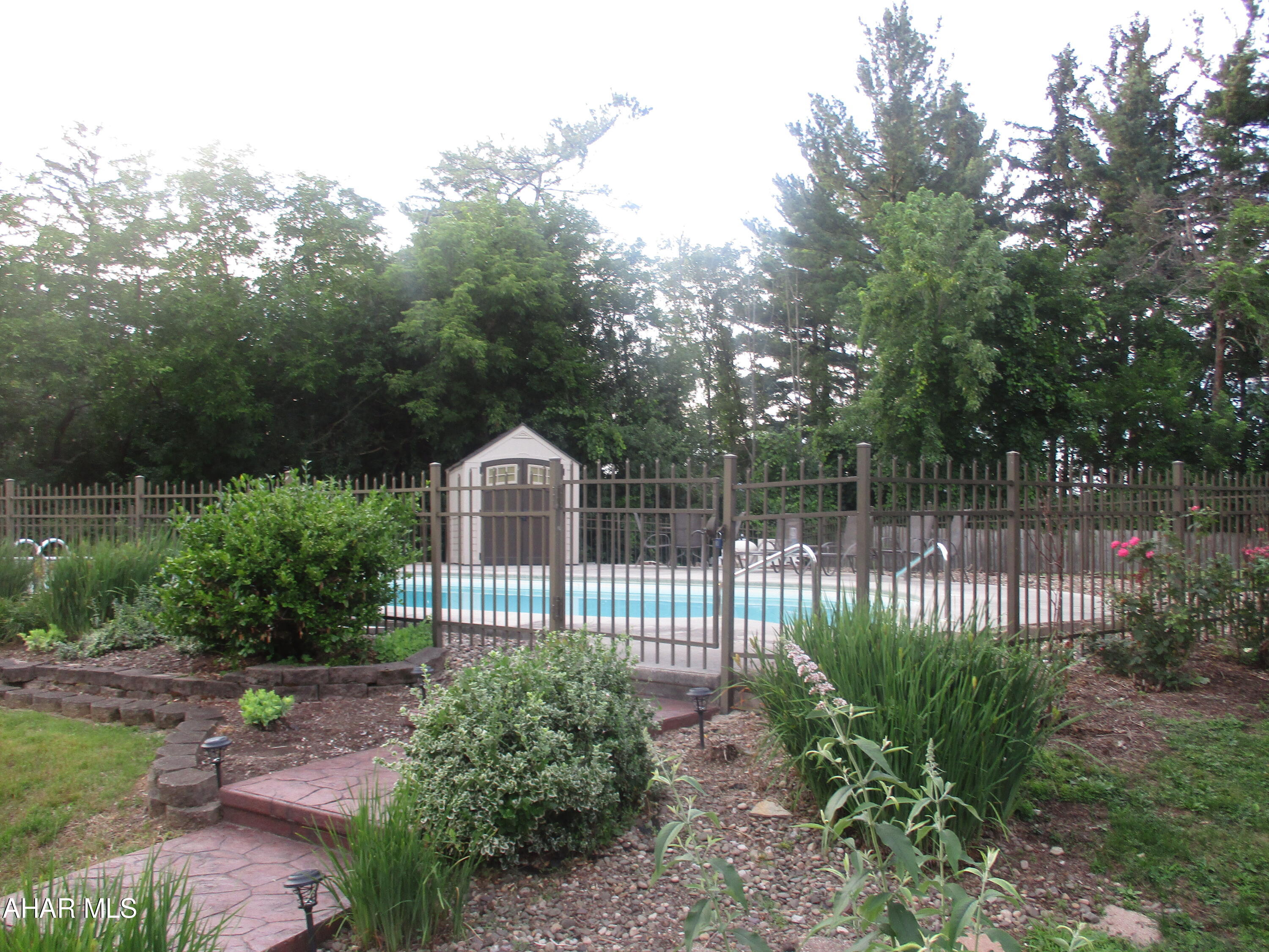 Holliday Heights - Residential