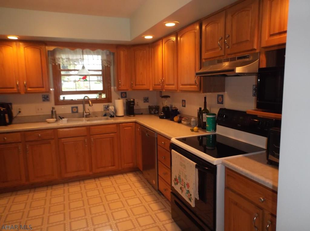 Rolling Hills - Residential