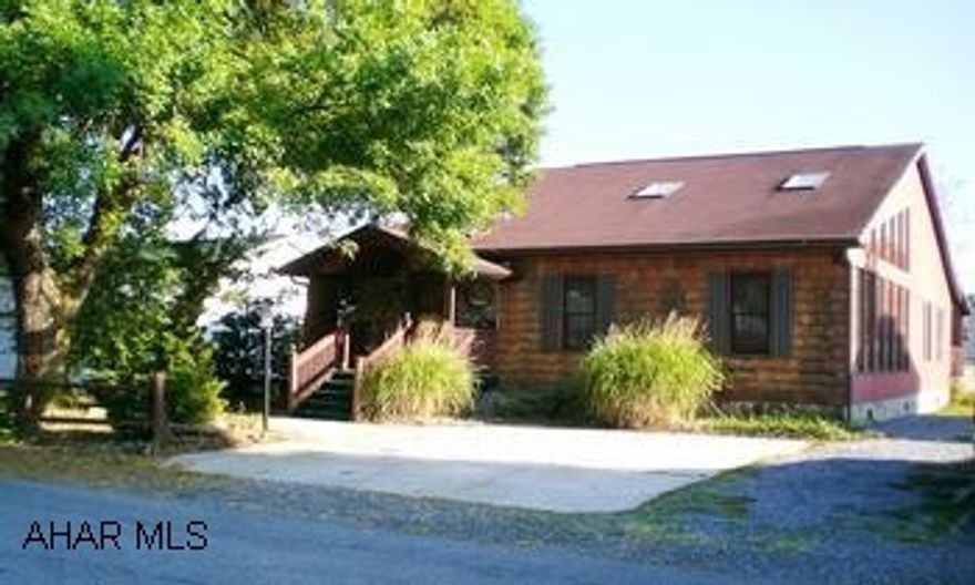 UNIQUE 3-4BR GARDEN HEIGHTS OPPORTUNITY!  SOLD AS-IS.  THIS CONTEMPORARY OFFERS A BRIGHT, OPEN FOYER, FR WITH VLTD CEILINGS, STONE FP, FLOOR TO CEILING WINDOWS.  NEWER CABINETS IN EAT-IN KIT.  SCREENED IN DECK OPENS TO FENCED LANDSCAPED YARD.  HUGE SHED. UNIQUE 3-4BR GARDEN HEIGHTS OPPORTUNITY!  SOLD AS-IS.  THIS CONTEMPORARY OFFERS A BRIGHT, OPEN FOYER, FAMILY ROOM WITH VAULTED CEILINGS, STONE FIREPLACE, FLOOR TO CEILING WINDOWS.  NEWER CABINETS IN EAT-IN KITCHEN.  SCREENED IN DECK OPENS TO FENCED LANDSCAPED YARD.  HUGE SHED.