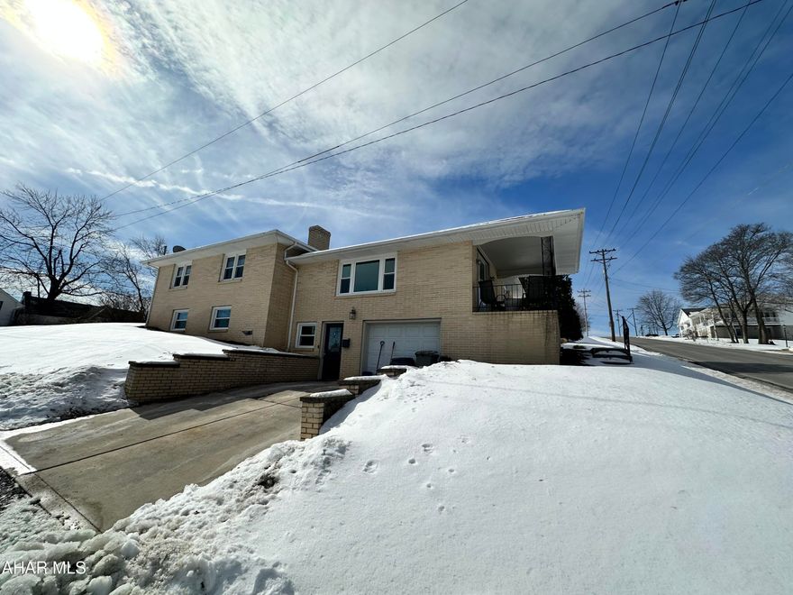 Check out this move in ready 3 bedroom, 3 bath Multi-level brick home, situated on a corner lot. Recent updates include: new windows, kitchen, 2 updated baths, upper level laundry and newer laminate flooring. Enjoy the fenced rear yard with patio. The lower level family room is perfect for family gatherings. Home also has a large storage room and 1 Car integral garage. Contingent upon seller successfully closing purchase of another property. Sellers will review all offers on Thursday Feb. 28th at 6:00pm.