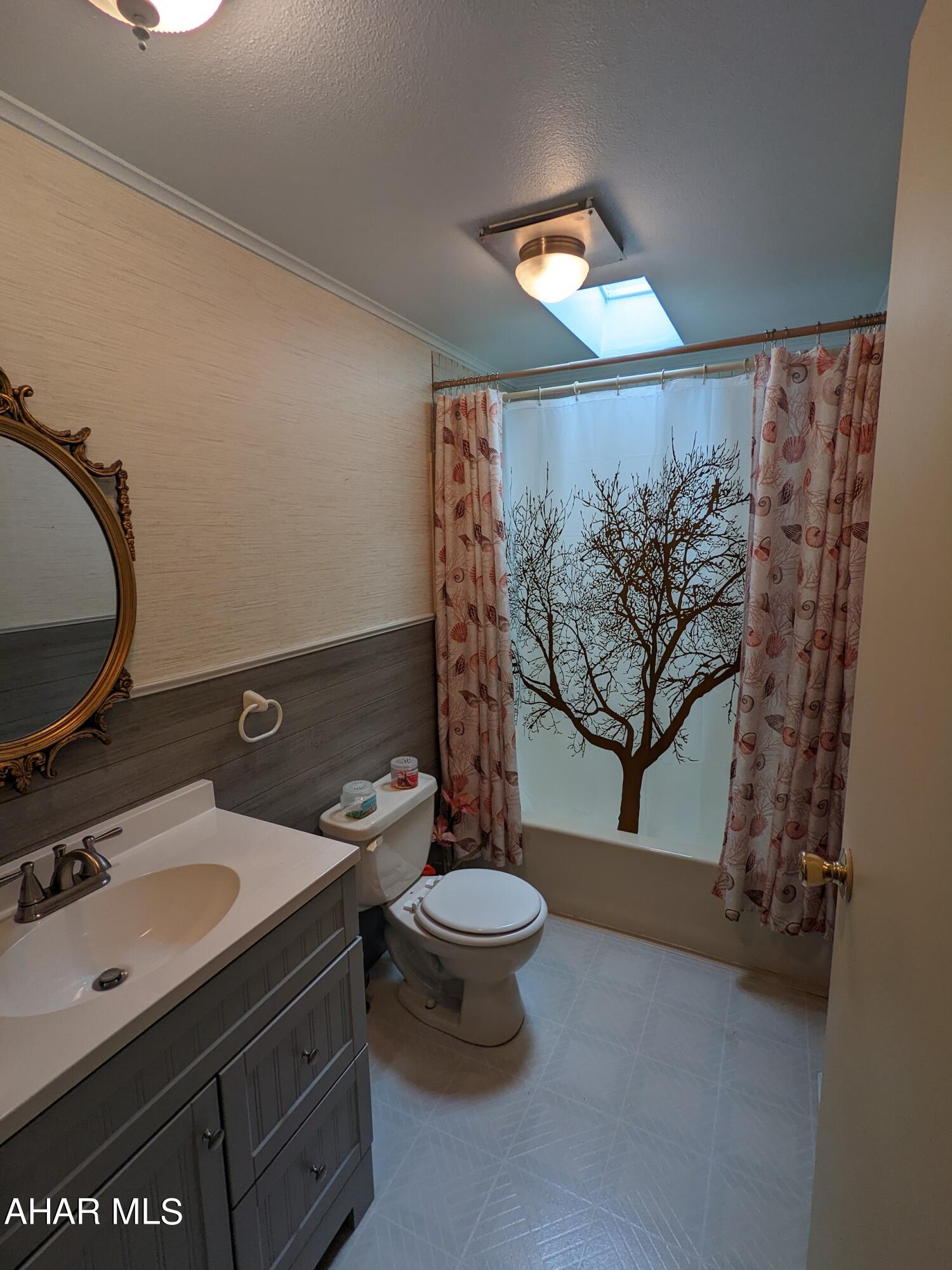 Glendale Yearound - Residential