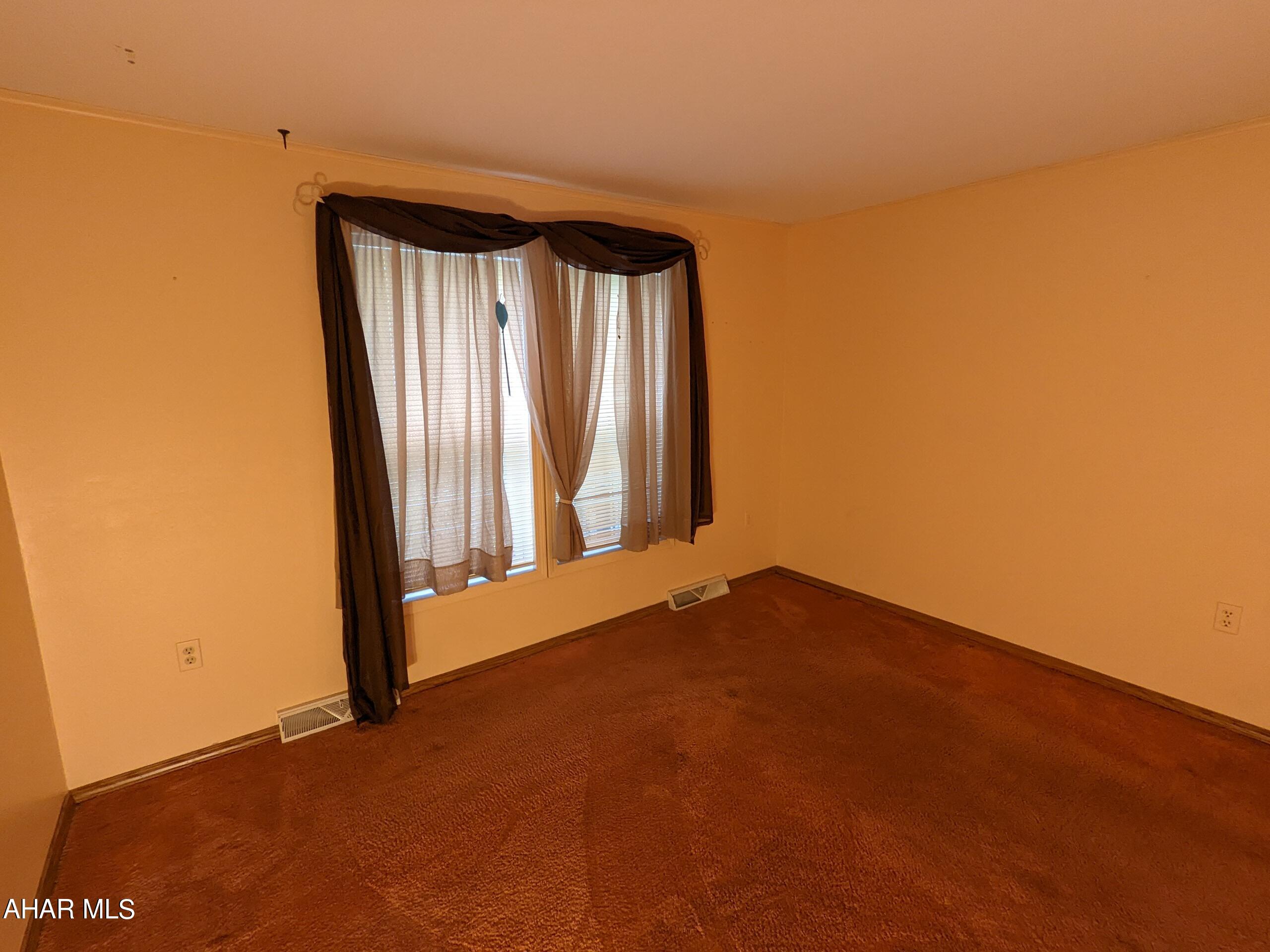 Glendale Yearound - Residential