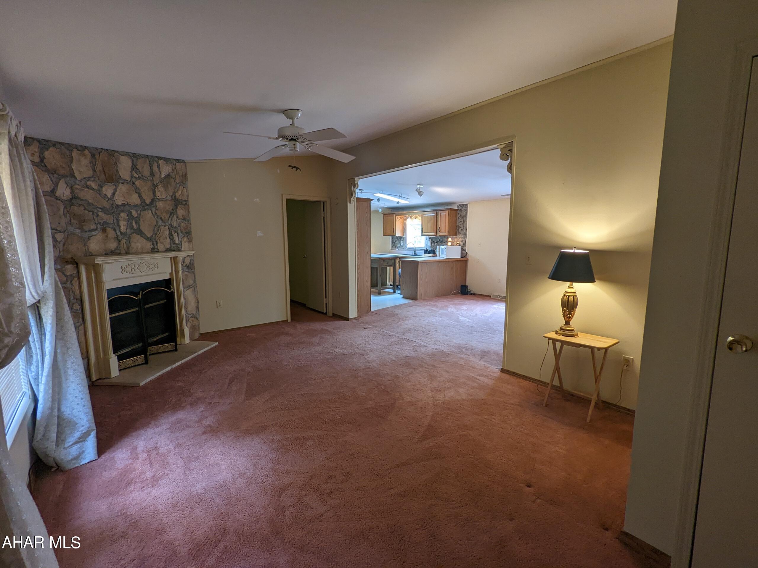 Glendale Yearound - Residential