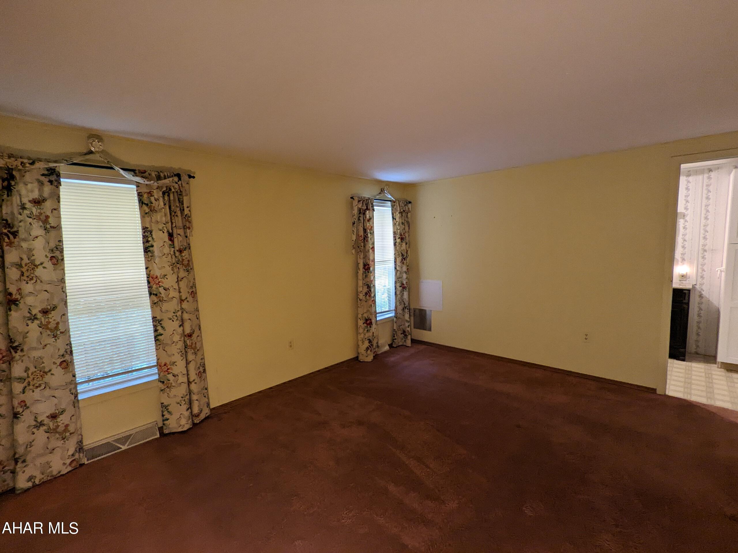 Glendale Yearound - Residential