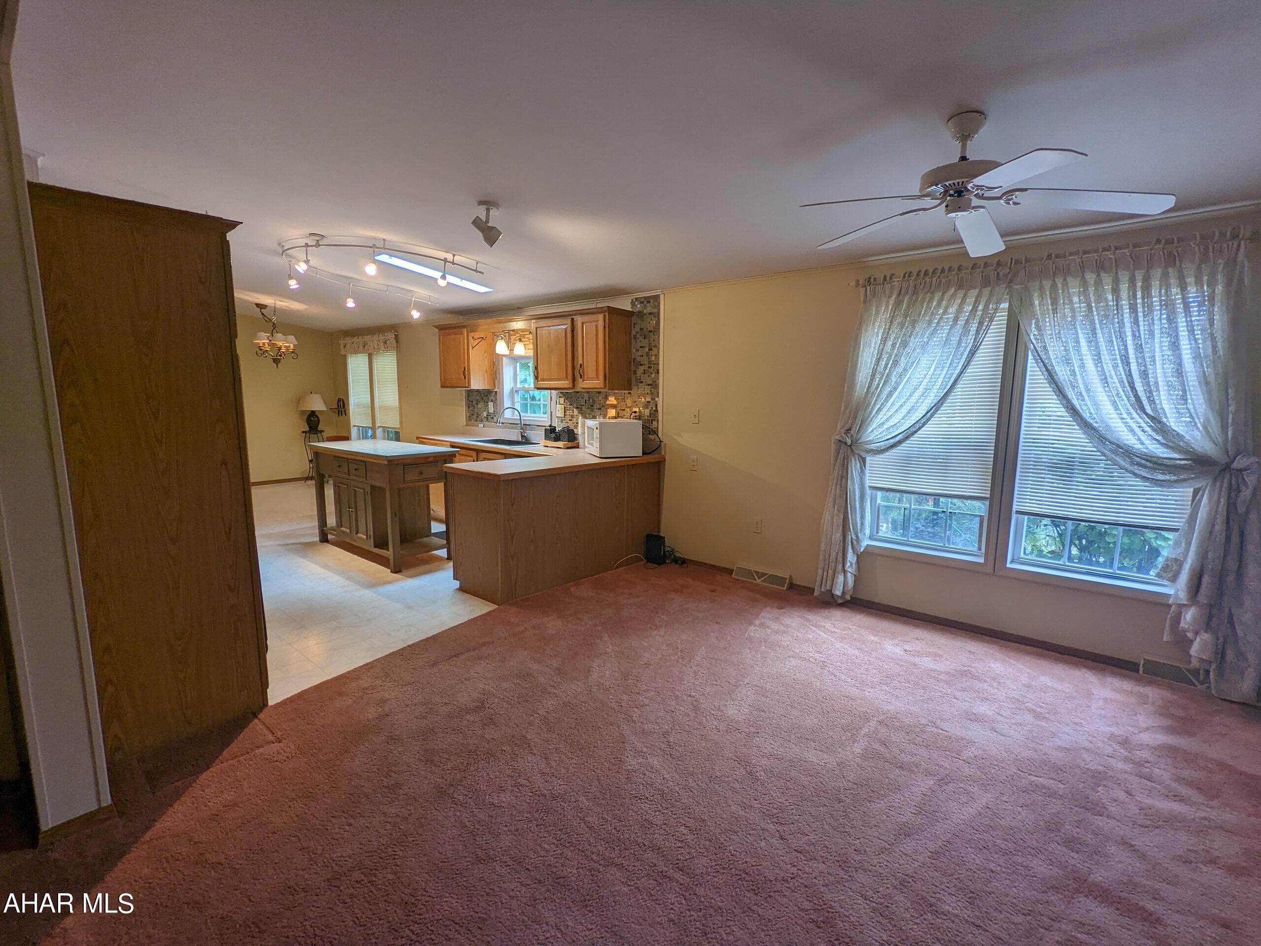 Glendale Yearound - Residential