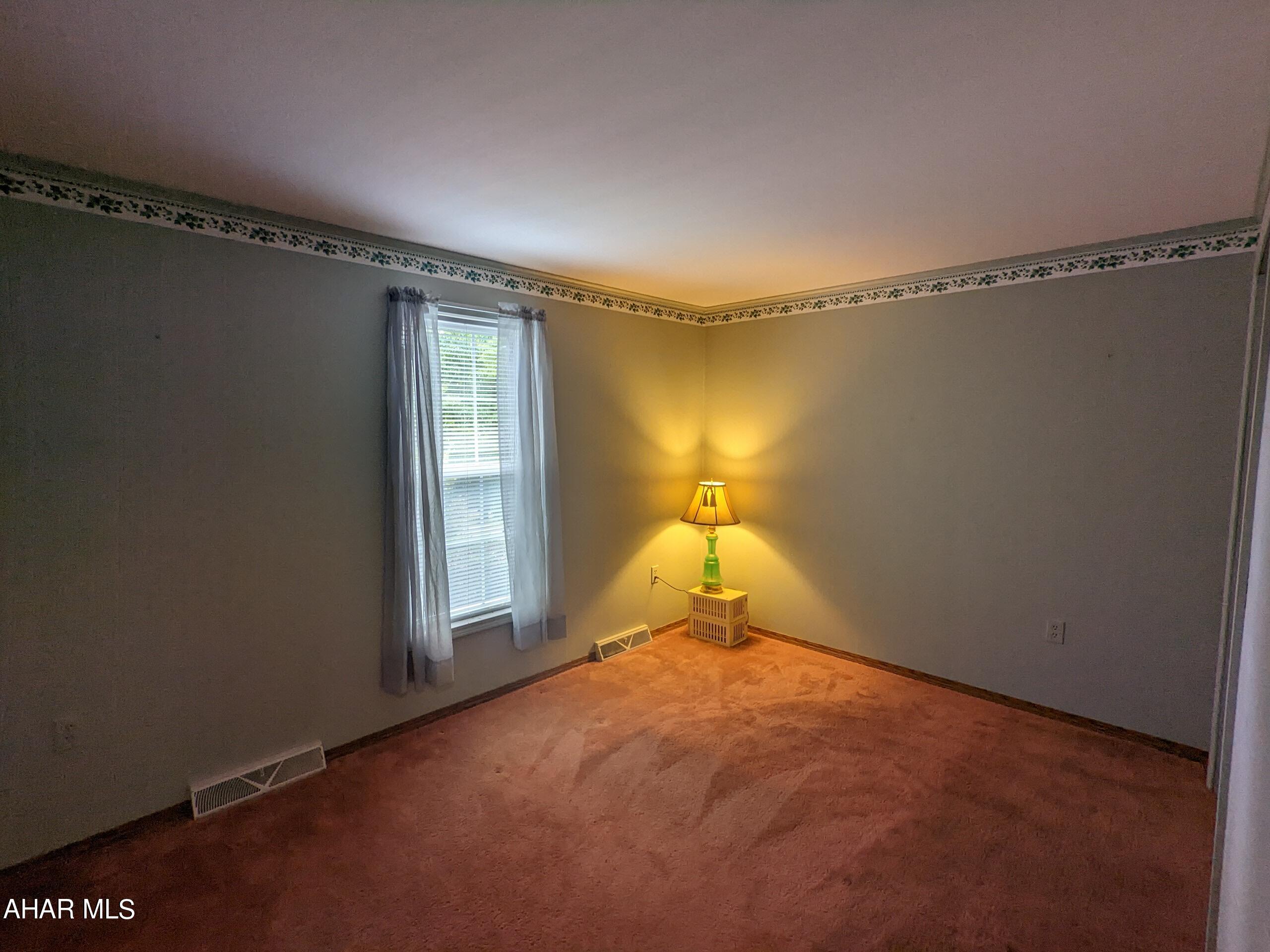 Glendale Yearound - Residential