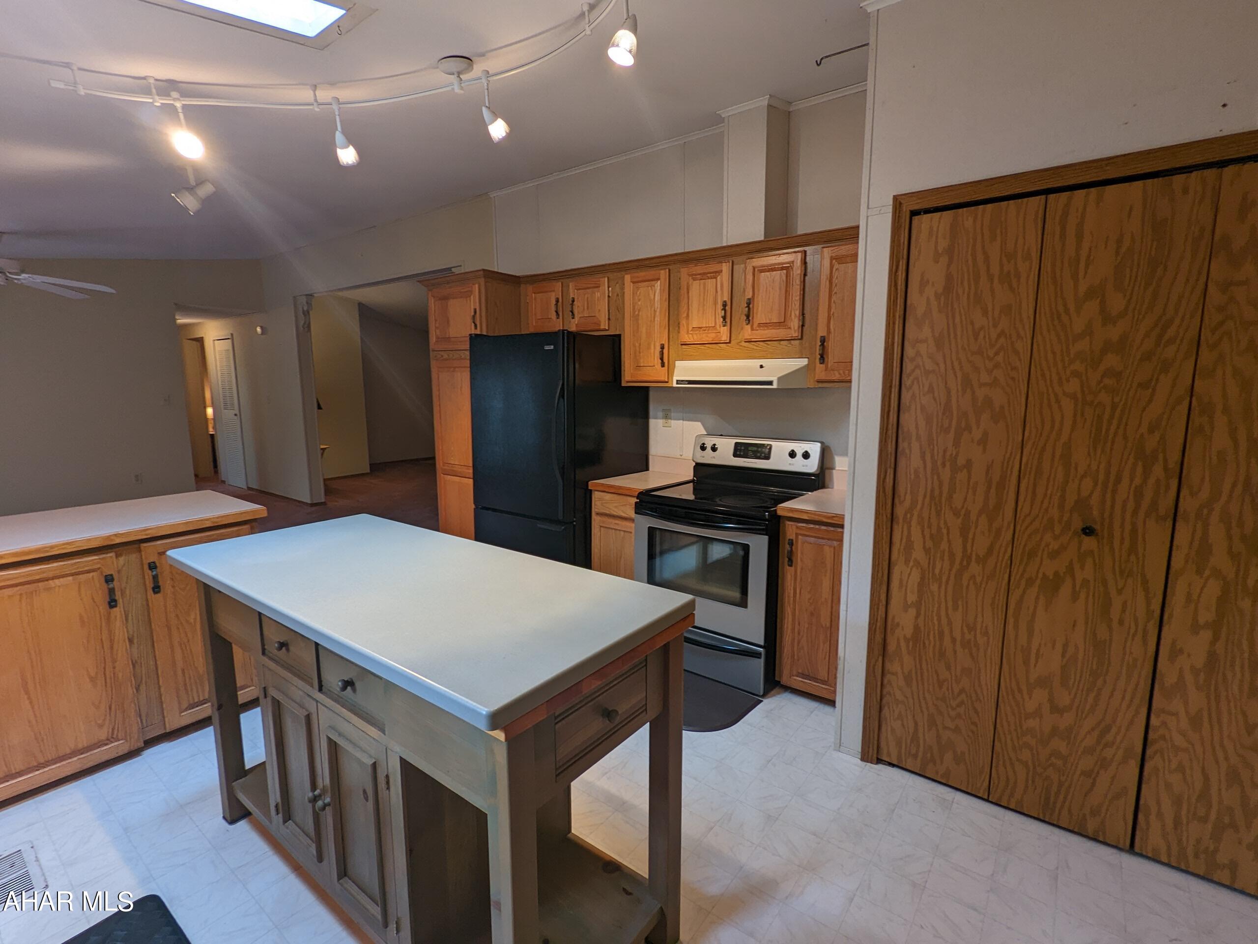 Glendale Yearound - Residential