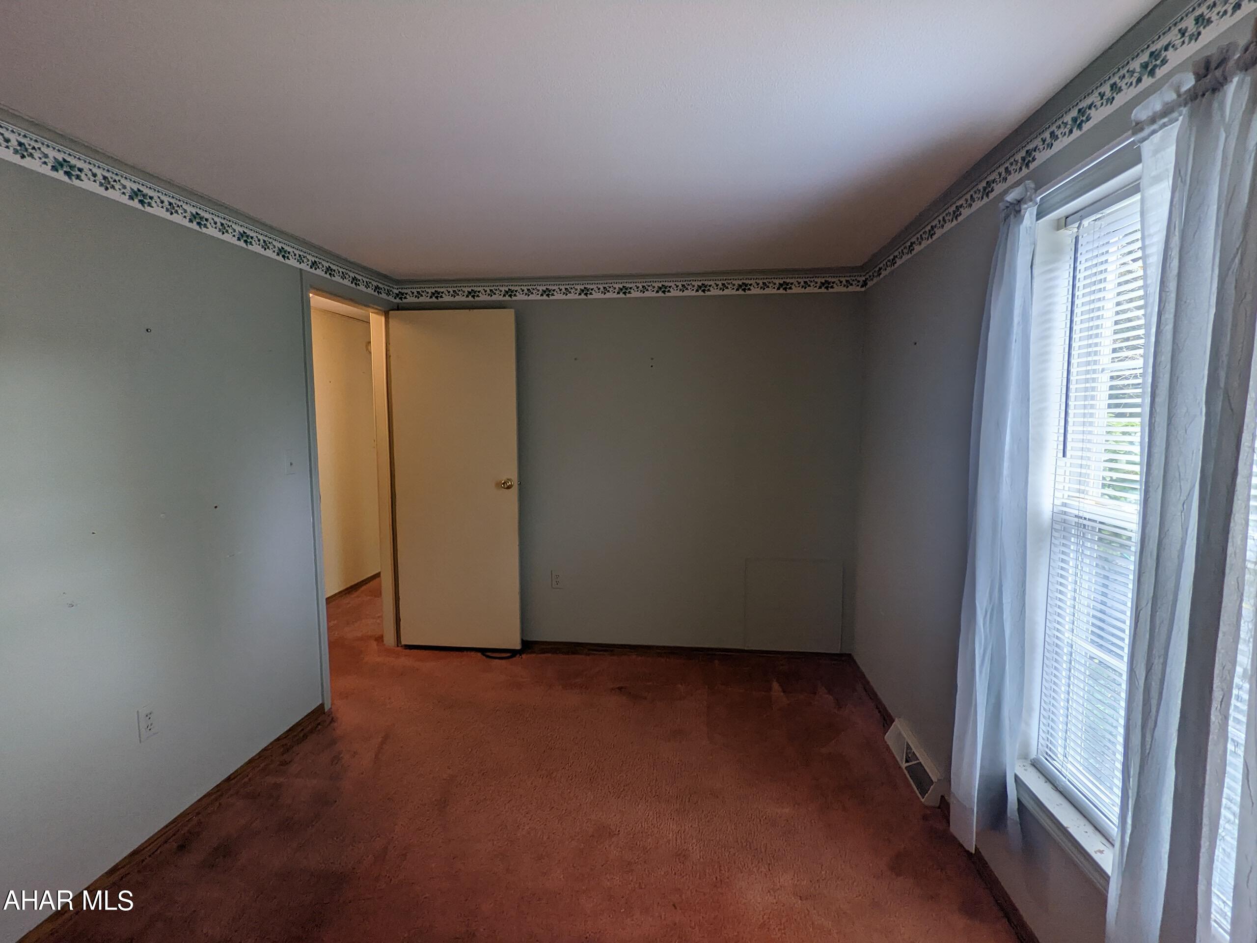 Glendale Yearound - Residential