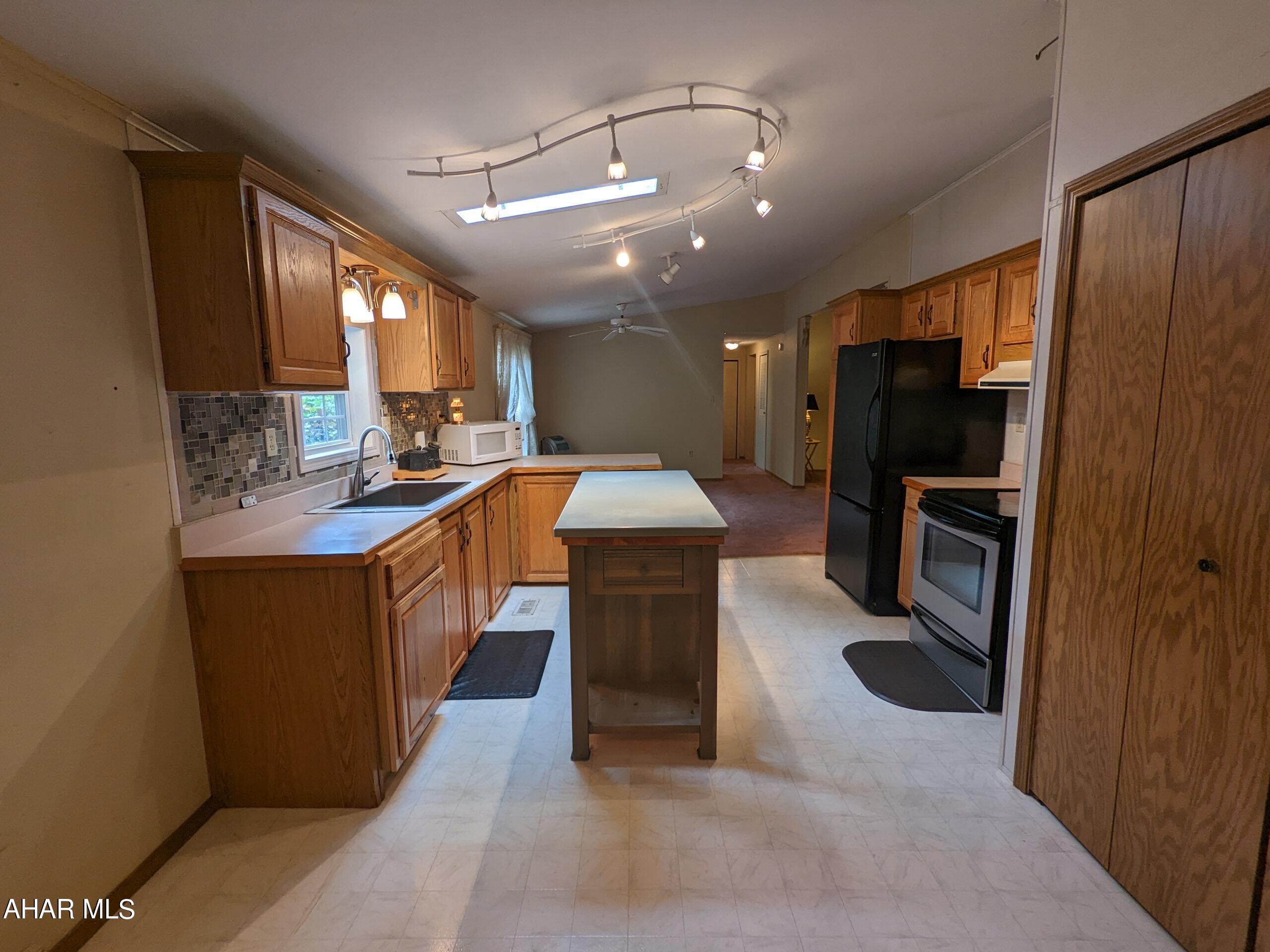 Glendale Yearound - Residential