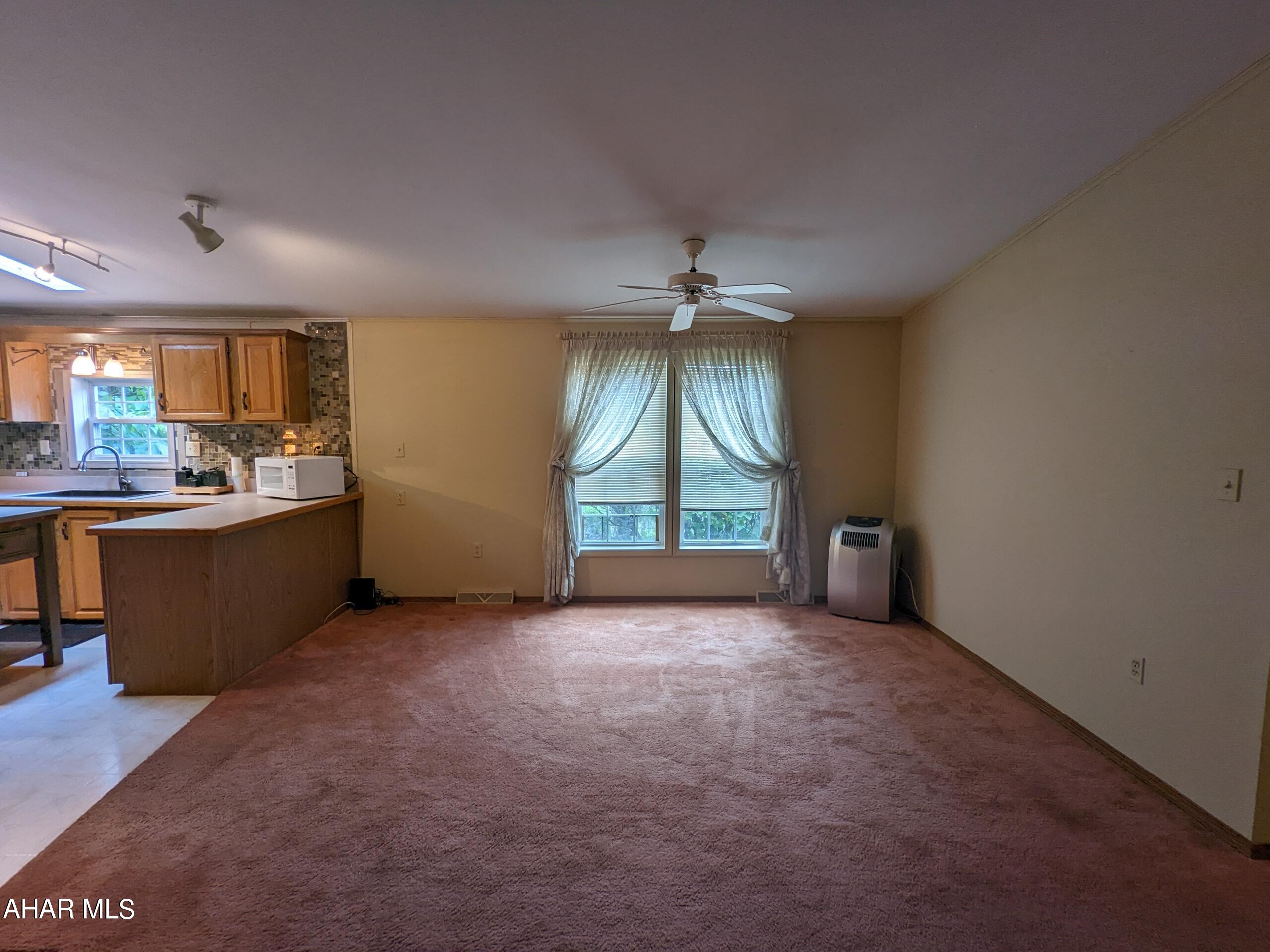 Glendale Yearound - Residential