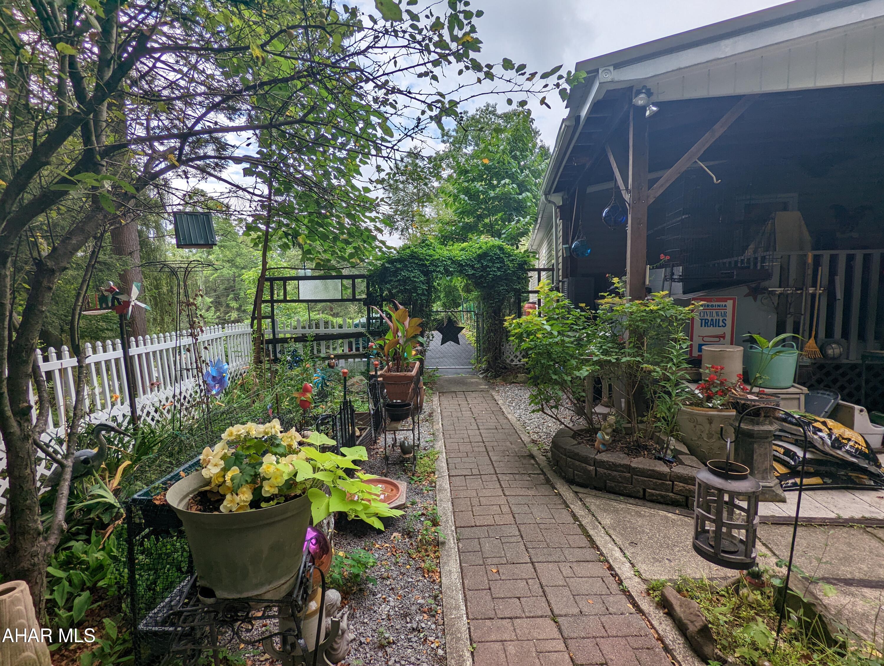 Glendale Yearound - Residential