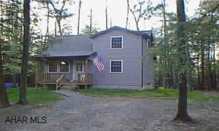 1 year old.  1.5 story w/ 8 ft basement.  Loft master bd., ready to finish basement w/ laundry and 3/4 bath.  Woodburner in basement.  Low utilities. Glendale Yr round