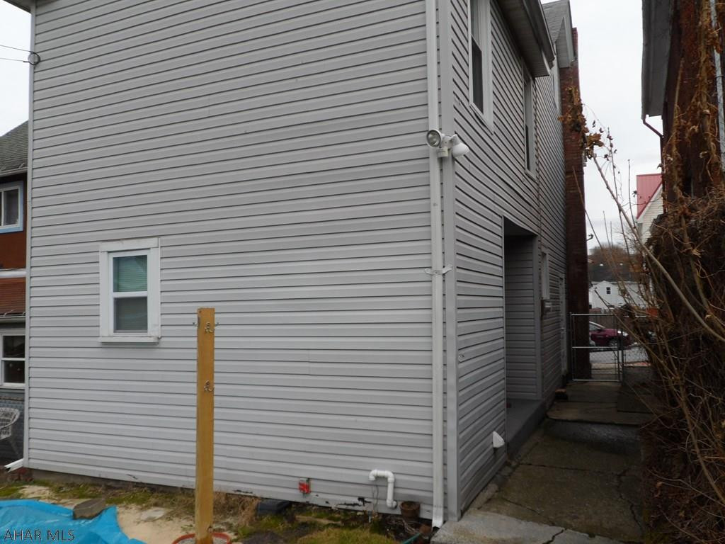 Unknown - Residential