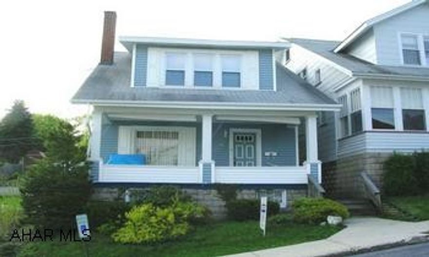 ALTOONA. FAIRVIEW. WELL MAINTAINED 3 BEDROOM, 2 BATH HOME WITH FINISHED BASEMENT. ALTOONA. FAIRVIEW. WELL MAINTAINED 3 BEDROOM, 2 BATH HOME WITH FINISHED BASEMENT.