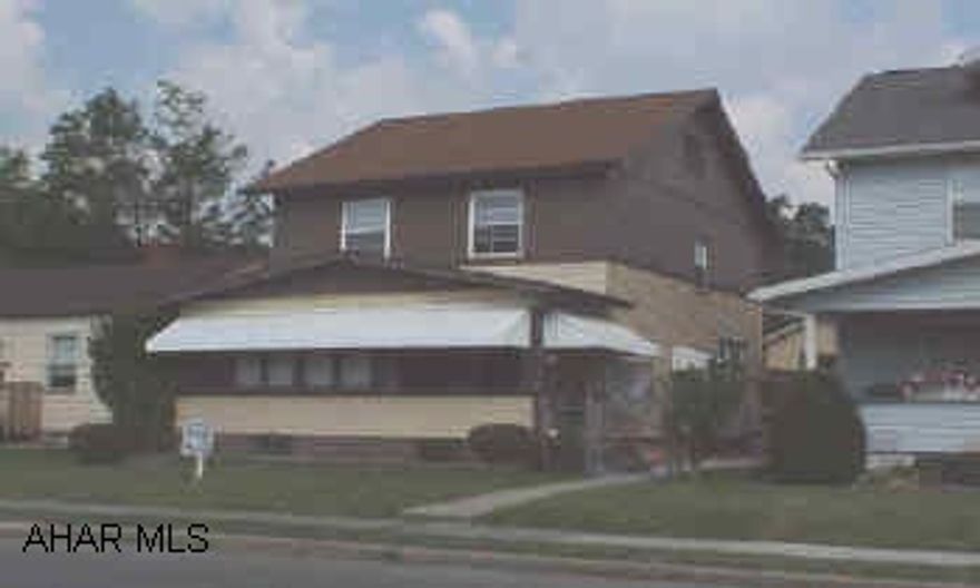 New vinyl tilt in windoes - very nice oak kitchen - enclosed front proch - rear covered patio - fenced yard - large finishable attic. New vinyl tilt in windoes - very nice oak kitchen - enclosed front proch - rear covered patio - fenced yard - large finishable attic. Electric system - 100 amp