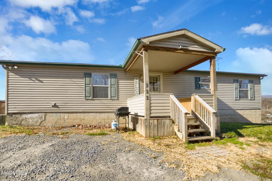 Beautiful home with spectacular views! This home has 3 bedrooms with 3 bathrooms! Perfect for a family. Eat-in kitchen. Walk-in closets! Laundry located on the first floor. Gather on the porch to see the views with your friends and family. Includes a shed for extra storage.

This property includes another home as well!

Make an appointment to see this home for yourself today!