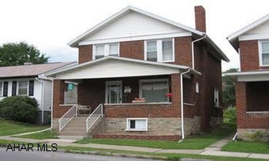 CLASSIC 3BR BRICK WITH MANY NEW FEATURES INCLUDING ROOF, FLOORING, WATER HEATER, SOME INTERIOR DOORS & A 16X20 SHED WITH ELECTRIC & WATER. FRESHLY PAINTED. READY TO MOVE IN. CALL LORA AT 931-1018 TO SEE THIS GREAT HOME. CLASSIC 3 BEDROOM BRICK WITH MANY NEW FEATURES INCLUDING ROOF, FLOORING, WATER HEATER, SOME INTERIOR DOORS, & A 16X20 SHED WITH ELECTRIC & WATER. FRESHLY PAINTED. READY TO MOVE IN. CALL LORA AT 931-1018 TO SEE THIS GREAT HOME.