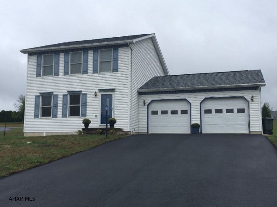 This is a move-in ready home in the desirable Cree Manor neighborhood. It has a gas fireplace, 2 car attached garage, and a master bedroom with its own bath and walk-in closet. The home is well maintained, with a freshly sealed driveway, brand new kitchen sink disposal, and a deck to relax on. Call to set up a showing today!