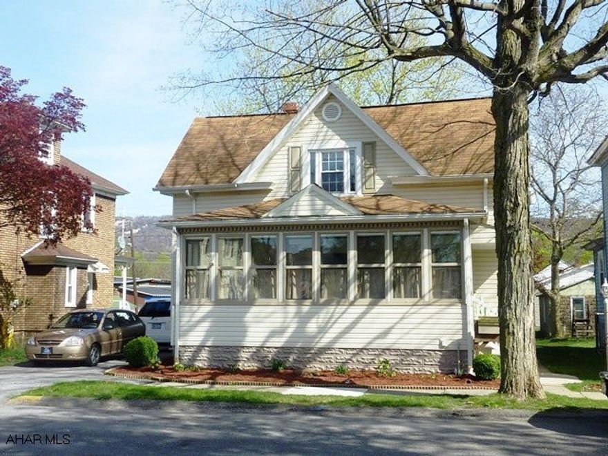 Exceptionally well maintained 3 bedroom in Bellwood school district.  Updated bath, first floor laundry and beautifully remodeled kitchen featuring tile and wilson art countertops.  The living room offers an abundance of space.  The large dining room has the original built in cabinetry. Walk out to a private large back yard you enjoy from the covered deck or patio.  Ask for Christine Fink.