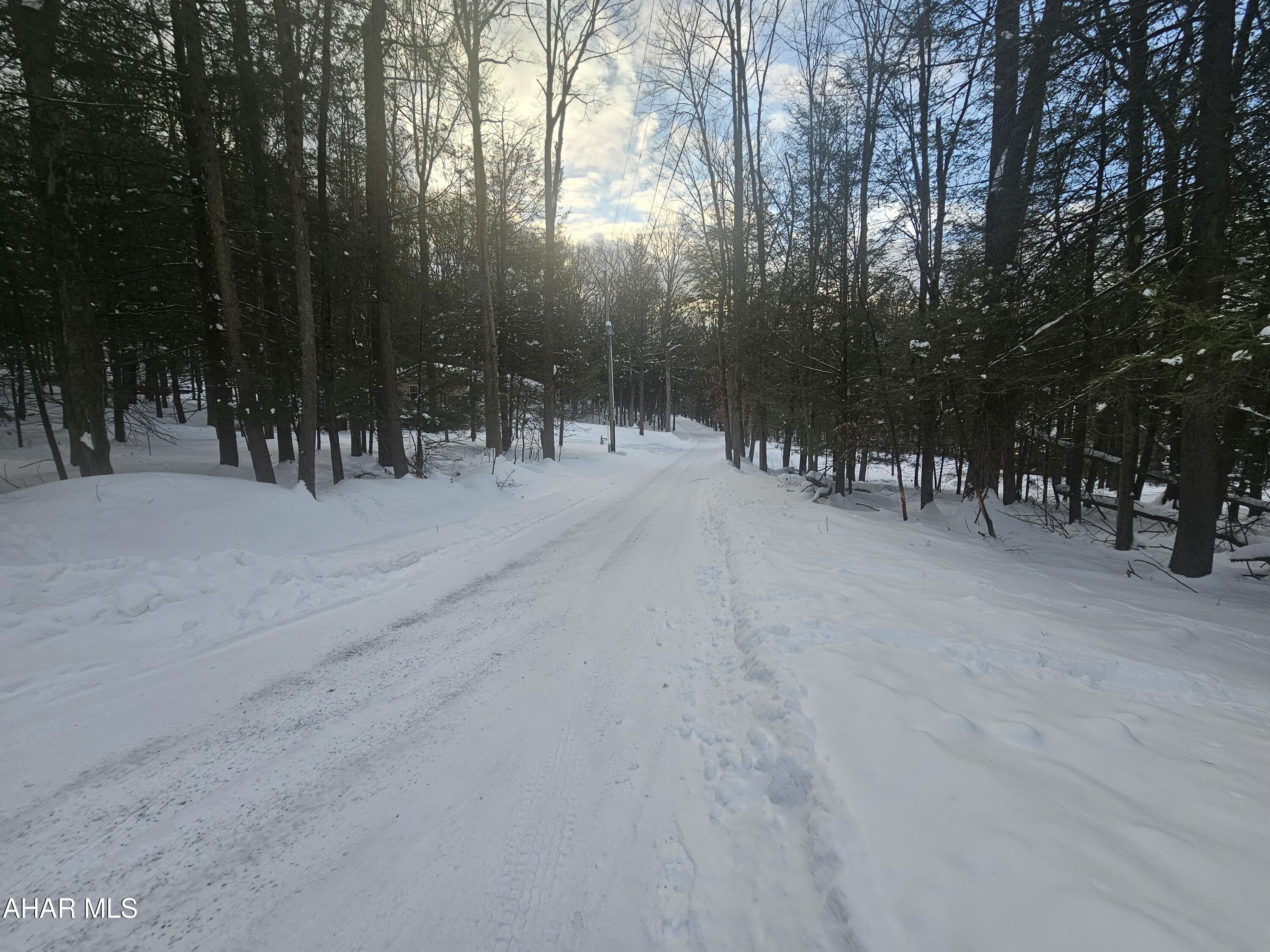 Glendale Yearound - Commercial Sale