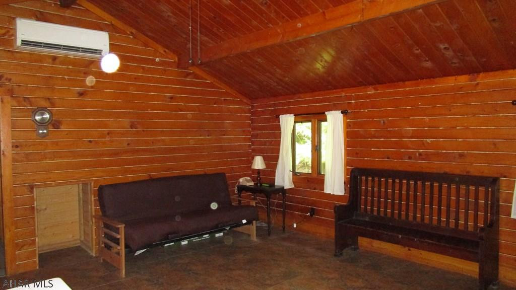 Glendale Yearound - Residential