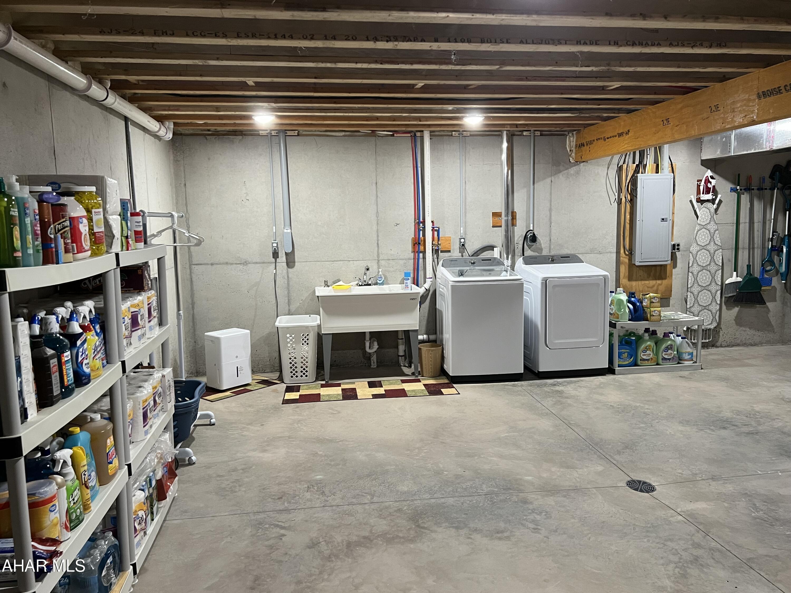 Spruce Hill Estates - Residential