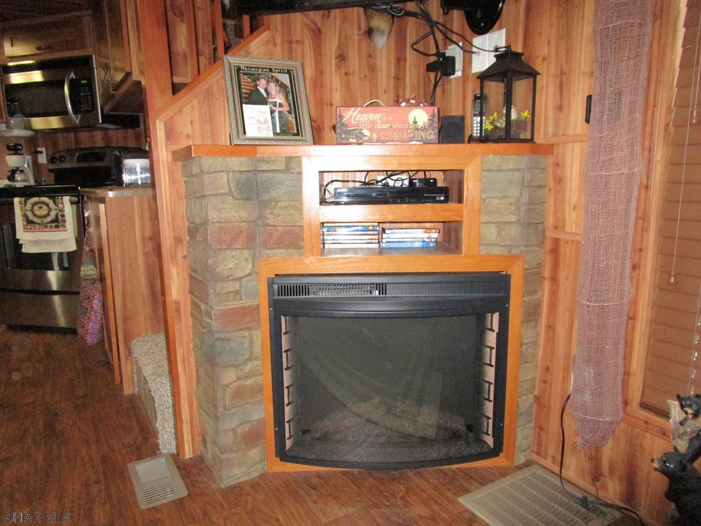 Glendale Yearound - Residential