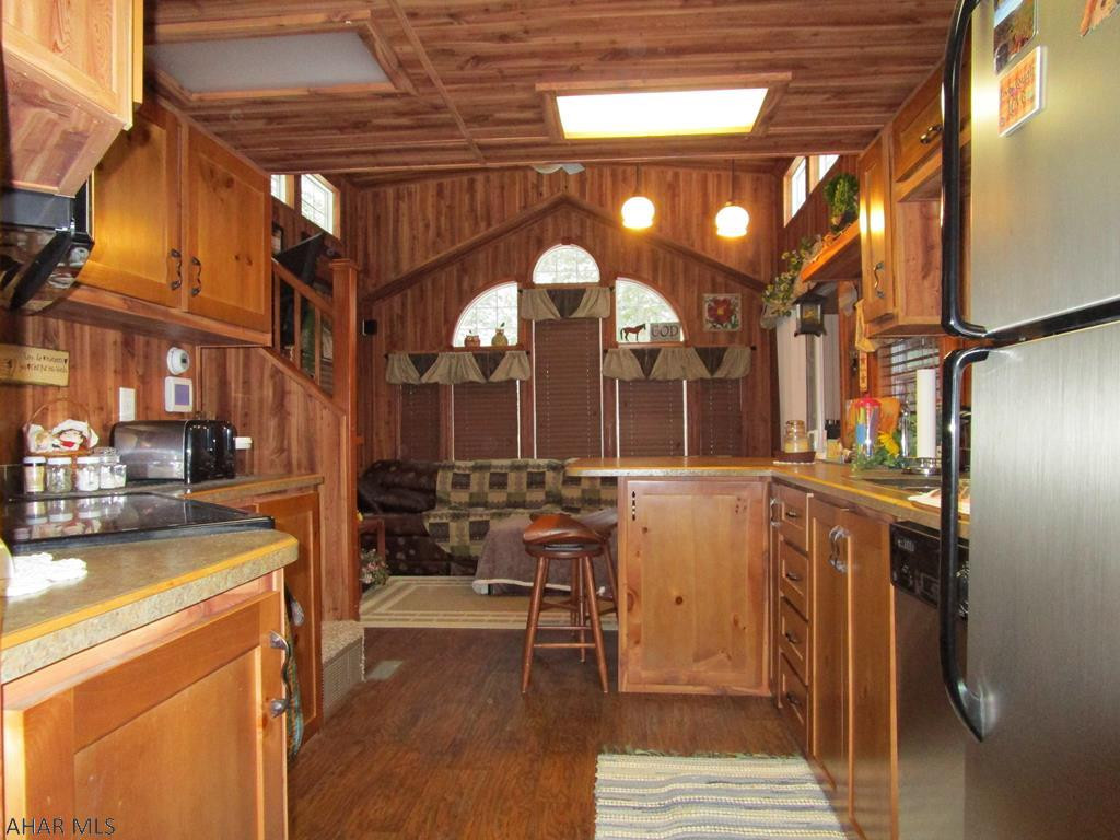 Glendale Yearound - Residential