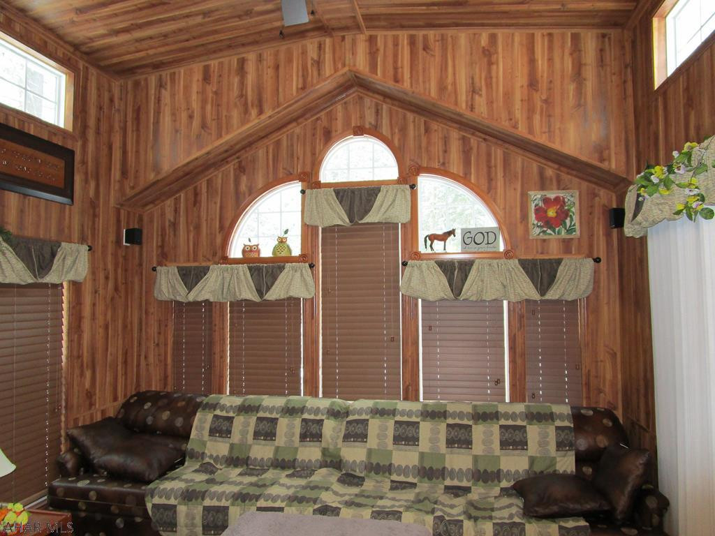 Glendale Yearound - Residential