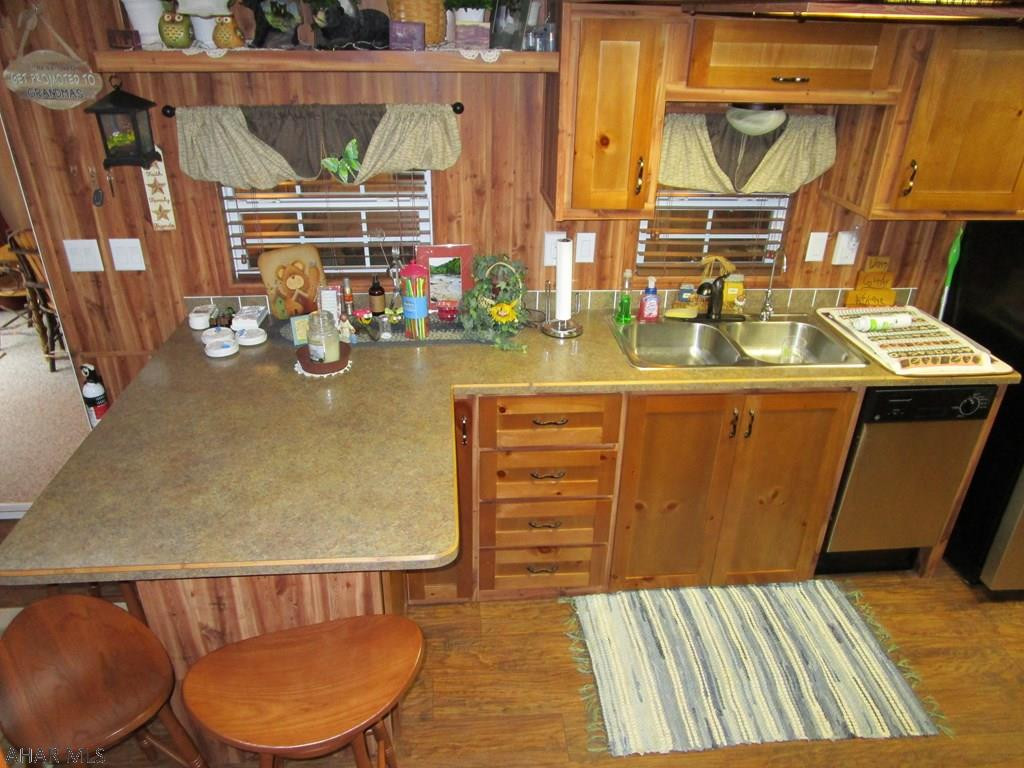 Glendale Yearound - Residential