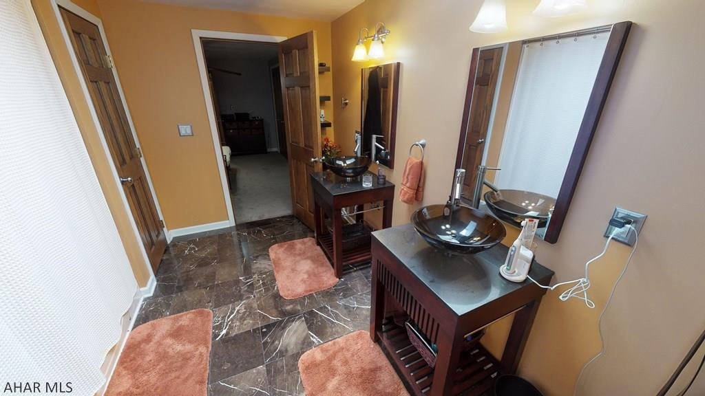 Lakemont - Residential