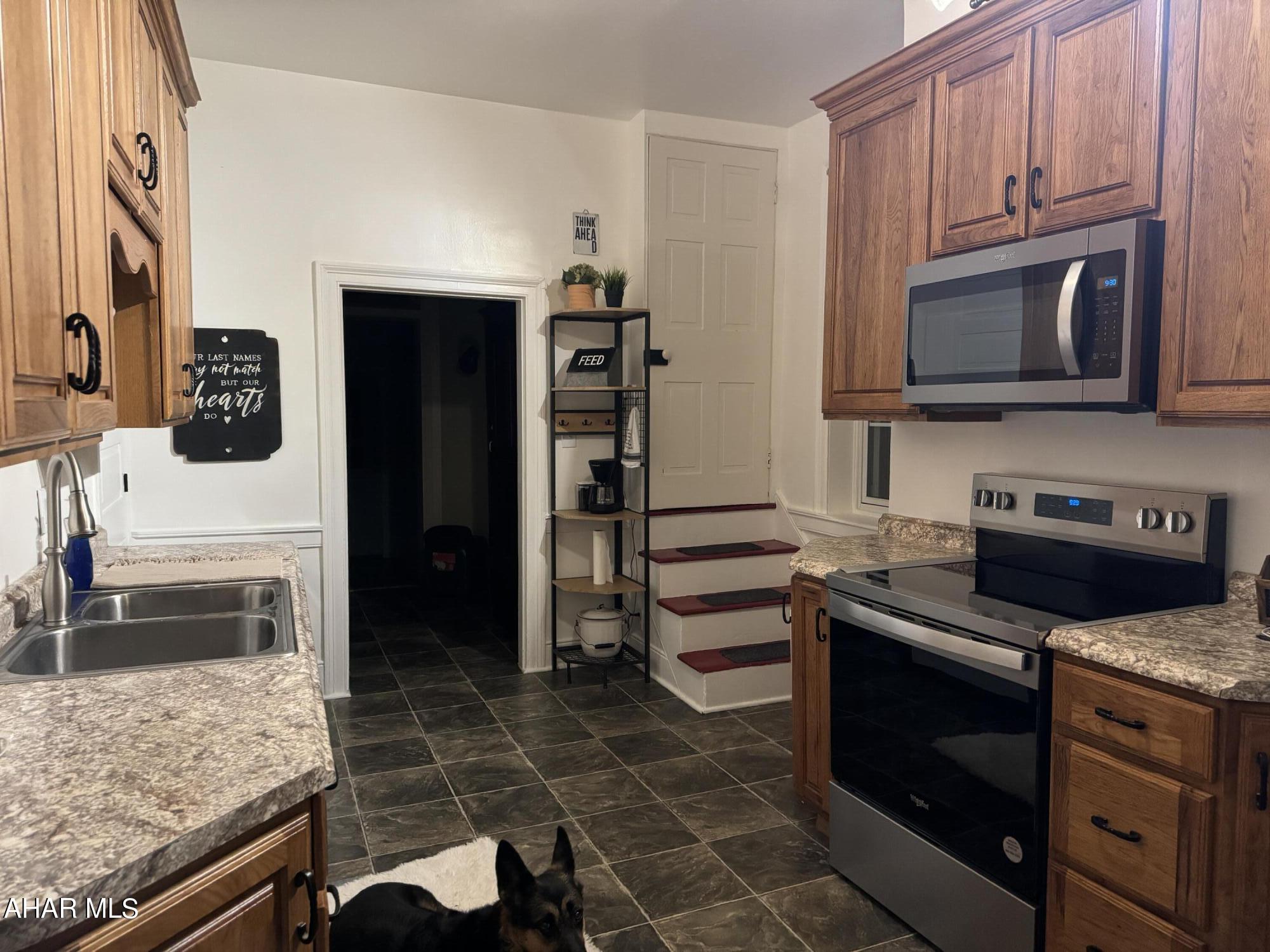 Sinking Valley - Residential