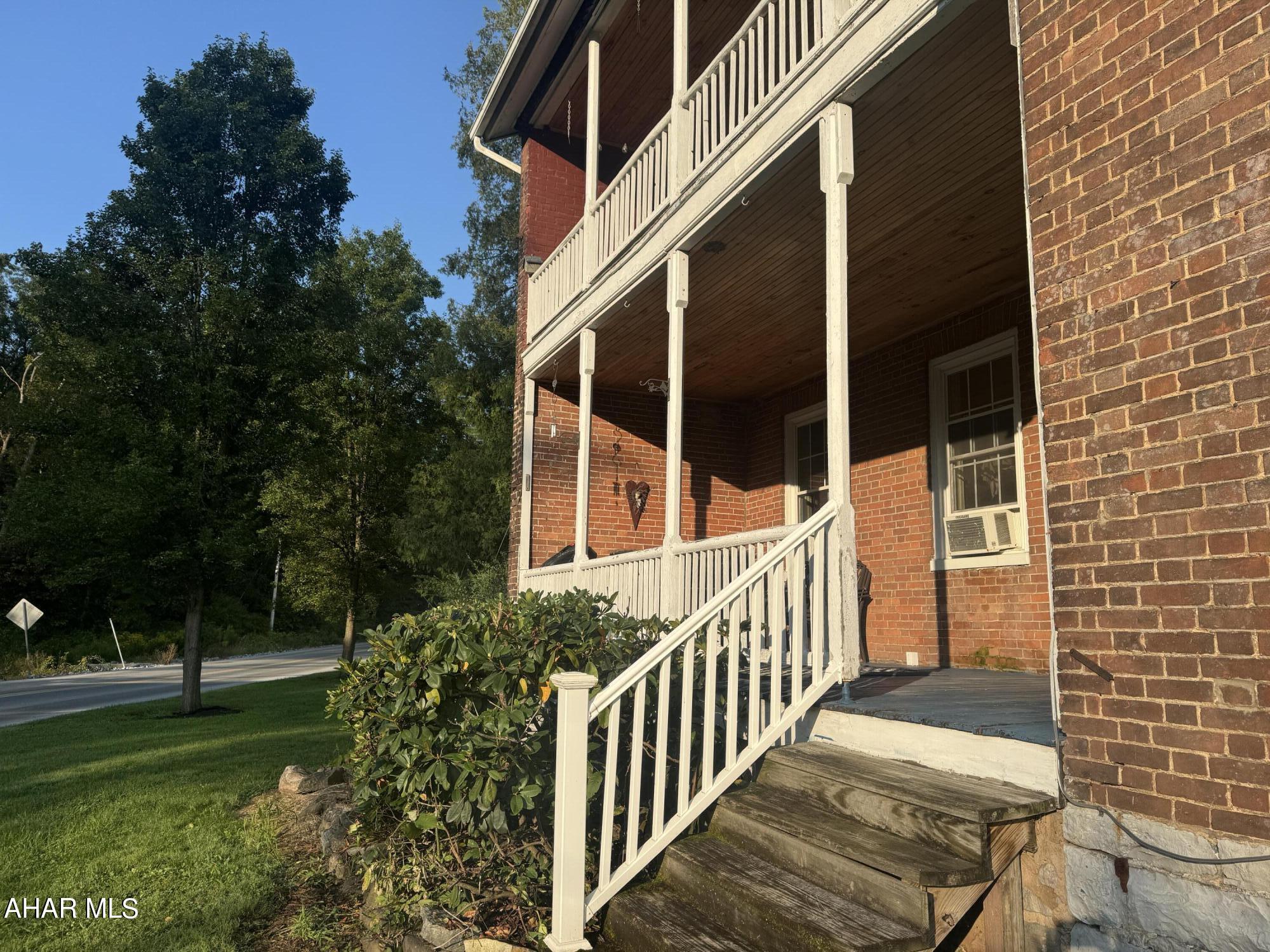 Sinking Valley - Residential