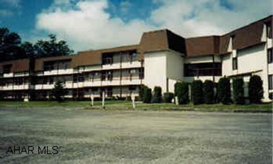 1BR, 2nd floor condo, sleeps 6.  Assoc dues of $118/mo. includes trash, cable, exterior maintenance and use of pools and tennis courts.  Sold "AS IS-WHERE IS".