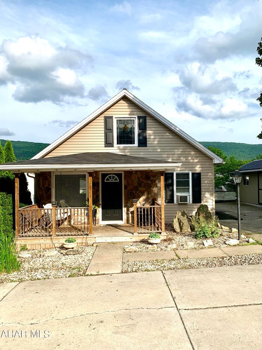 Welcome home! This beautiful 2 bedroom, 1.5 bath property is perfect for anyone looking for a peaceful and comfortable living space. The home boasts an above ground pool, perfect for hot summer days, and a fenced-in lot that provides wonderful privacy. Inside, the first floor is super opened and spacious with a bedroom loft overlooking the living room. The finished basement provides extra living space, perfect for a bedroom, game room, or office space. This home is in a beautiful area super close to restaurants and shopping. Contact me today to schedule your showing.