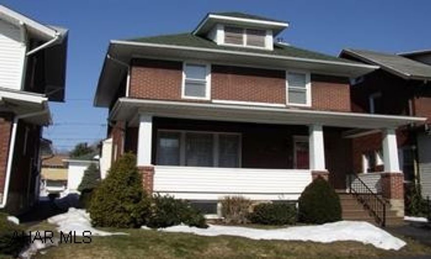 ALTOONA--EAST END--ALL BRICK BEAUTY IN QUIET NEIGHBORHOOD.  THIS WELL BUILT BRICK WITH LARGE DETACHED 2 CAR GARAGE AWAITS THE NEW OWNERS UPGRADES. ALTOONA--EAST END--ALL BRICK BEAUTY IN QUIET NEIGHBORHOOD.  THIS WELL BUILT BRICK WITH LARGE DETACHED 2 CAR GARAGE AWAITS THE NEW OWNERS UPGRADES.