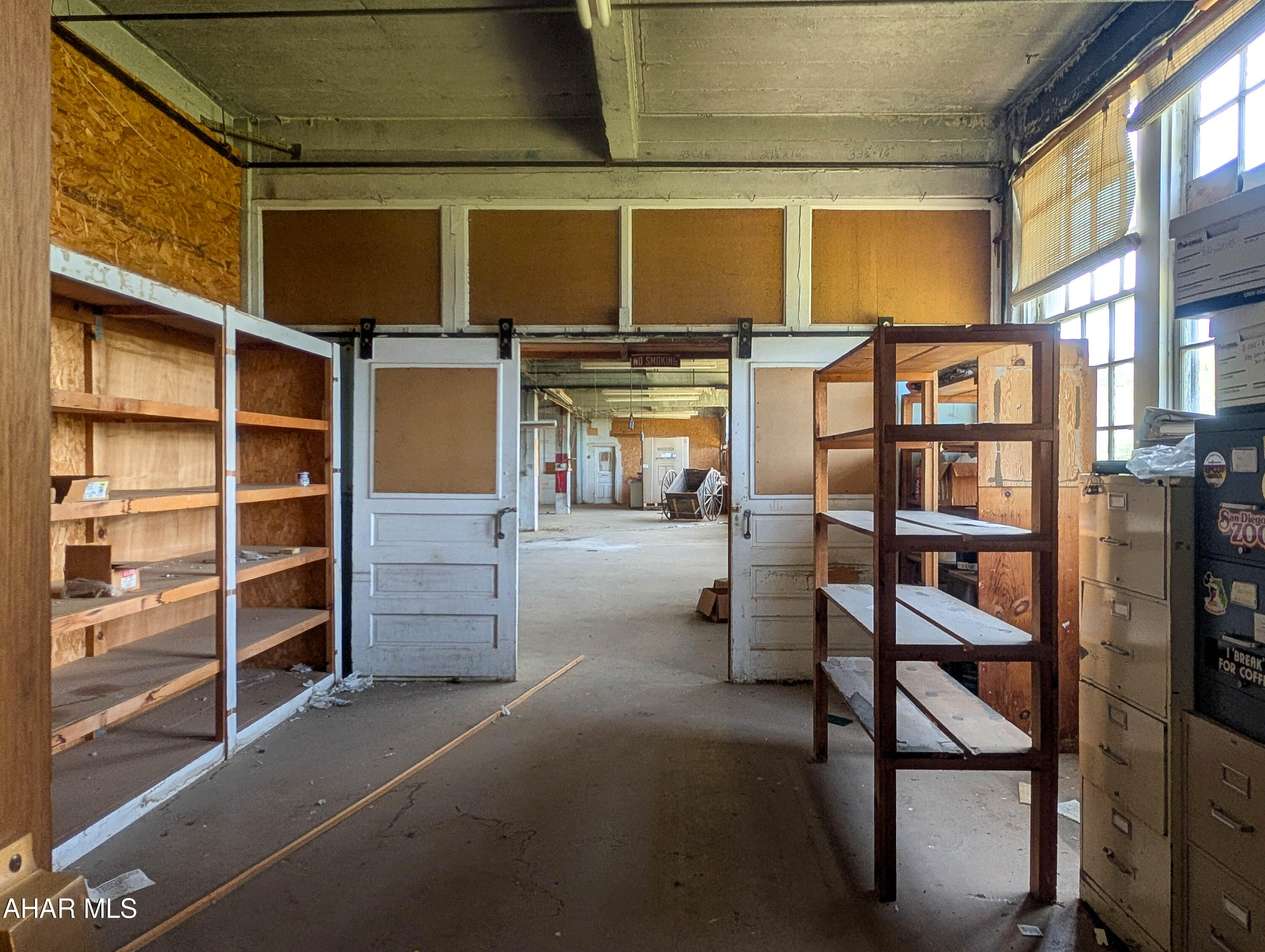 Unknown - Commercial Sale