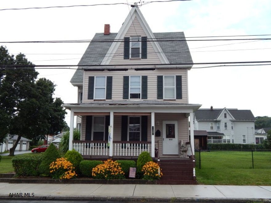 The seller is offering $3,000.00 in sellers assist to help with closing costs.This is a large home with big rooms and a large walk in closet in the master bedroom. Large lot with 1 car garage. Thee is a small office on the 2nd floor that can be used as a 4th bedroom. The attic is very large and could be finished into living space.