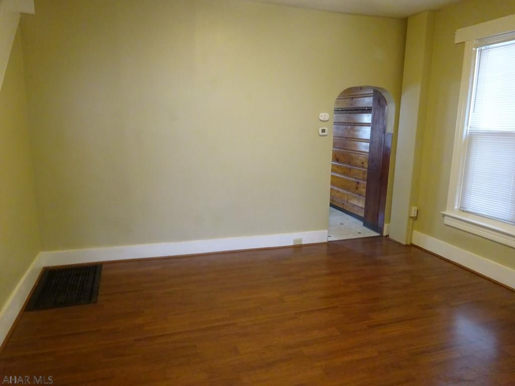 Unknown - Commercial Sale