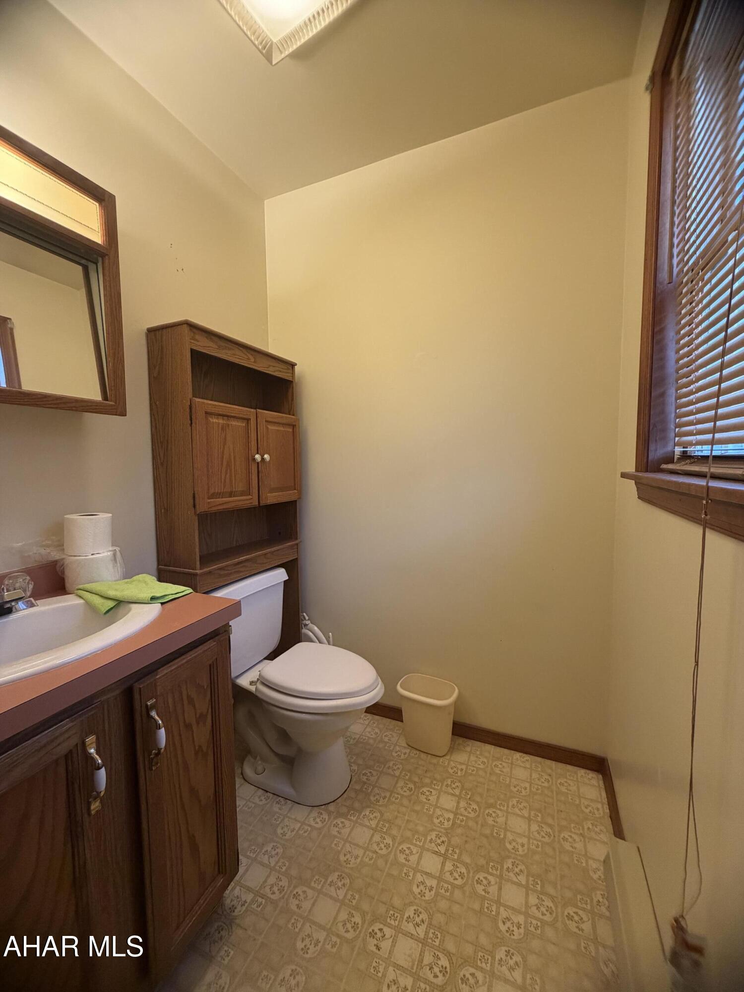 Lakewood Manor - Residential