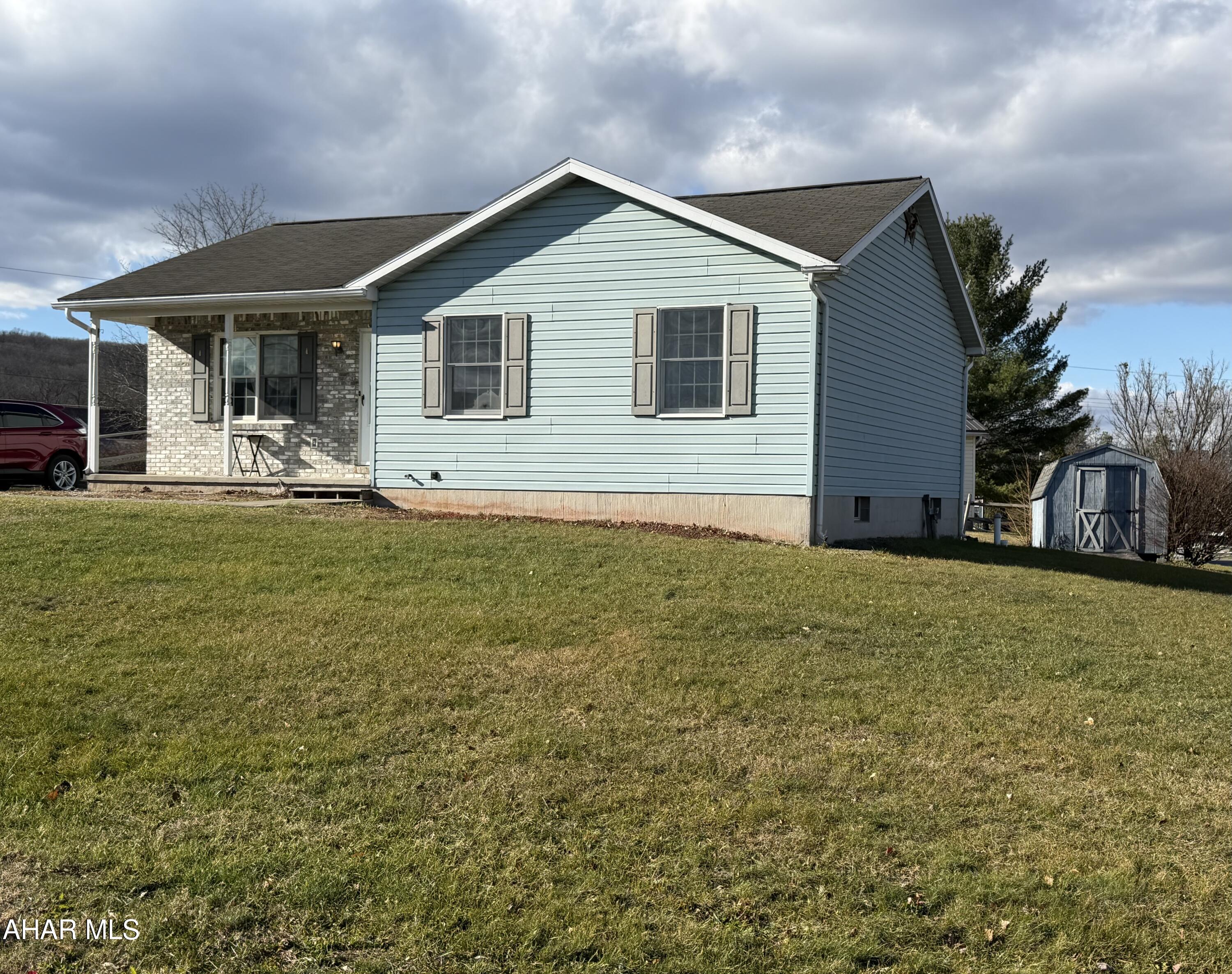 Lakewood Manor - Residential