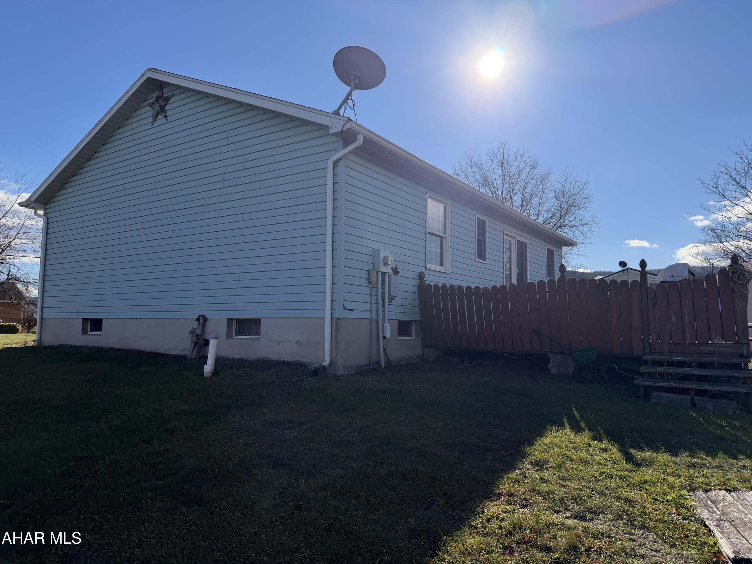 Lakewood Manor - Residential