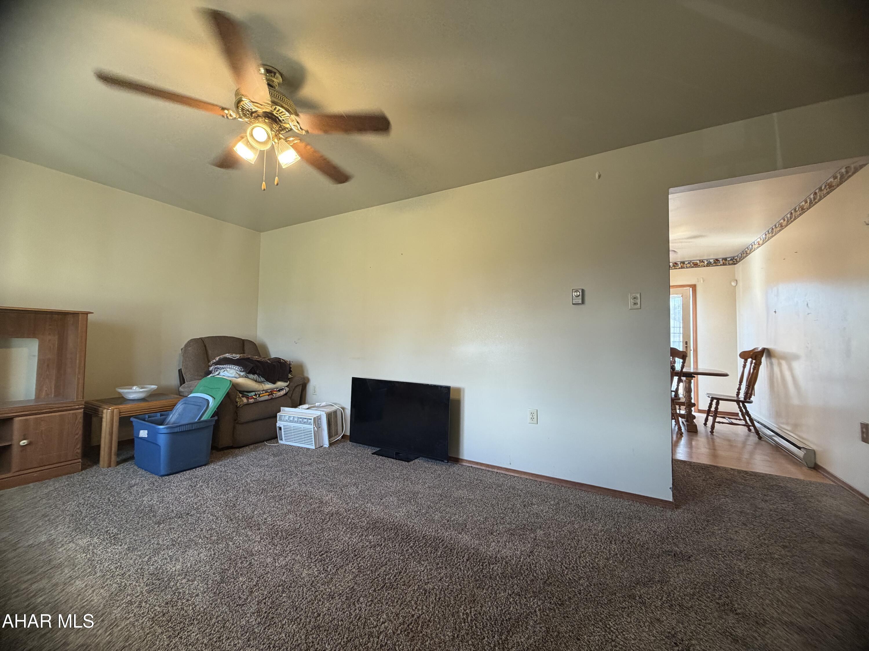 Lakewood Manor - Residential