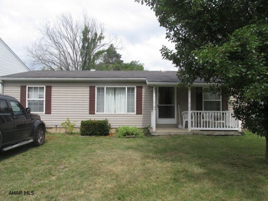 Well maintained and cute 3 bedroom 2 bath doublewide on its own lot. Eat in kitchen, C/A, off street parking