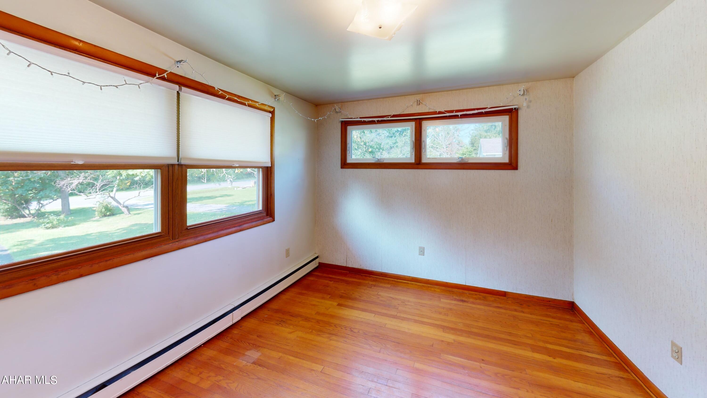 Foot of Ten - Residential