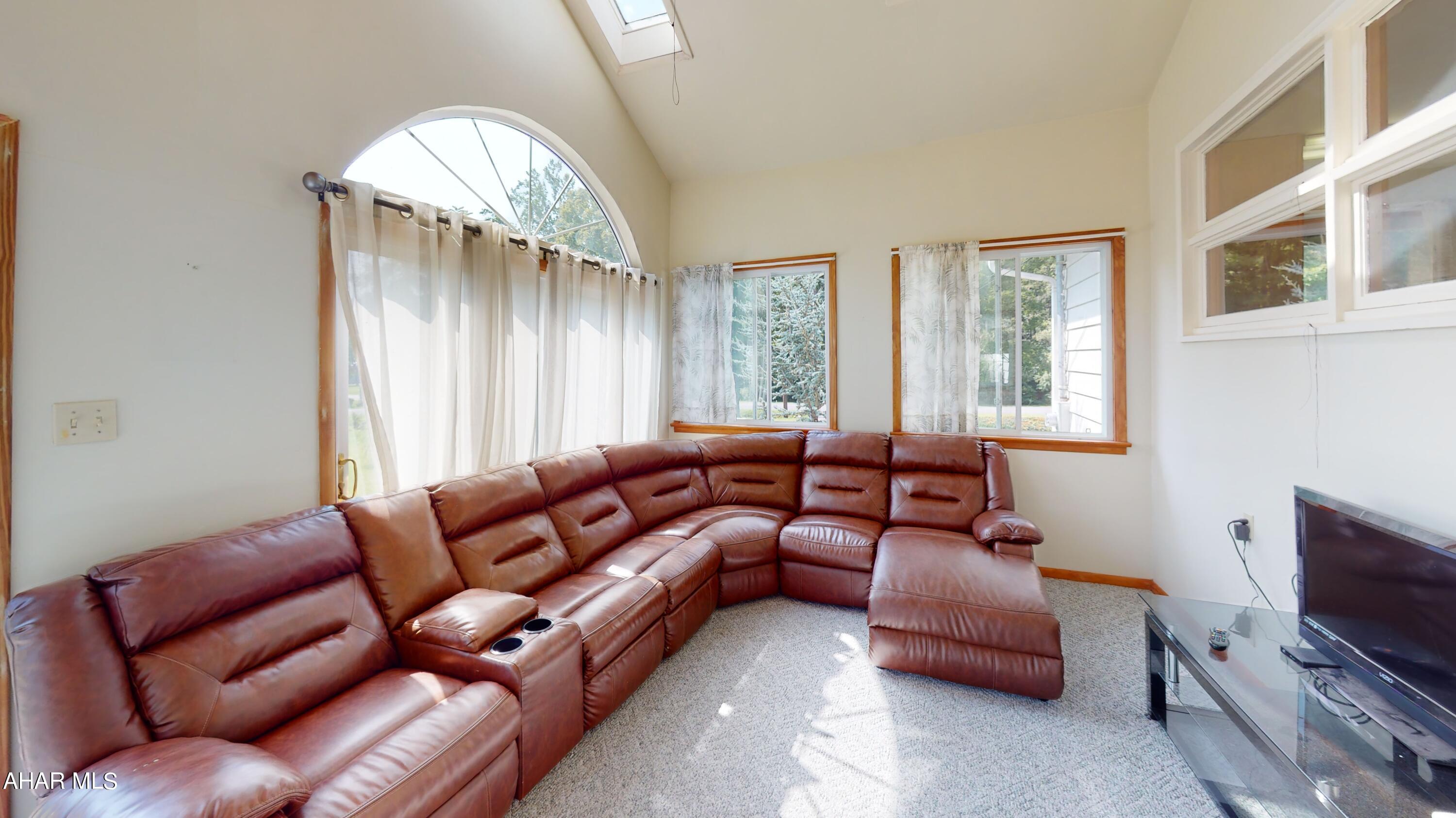 Foot of Ten - Residential